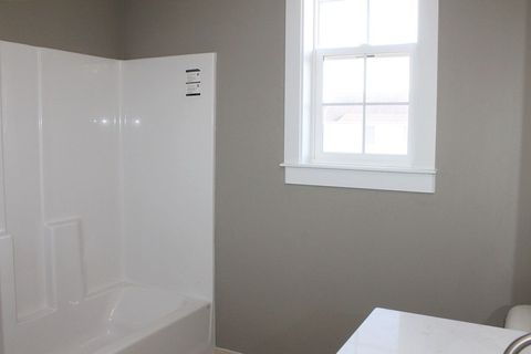 listing image 50