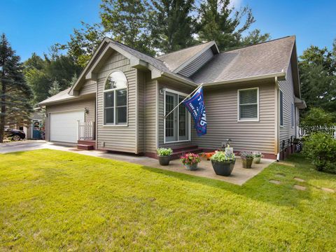 A home in Kalkaska Twp