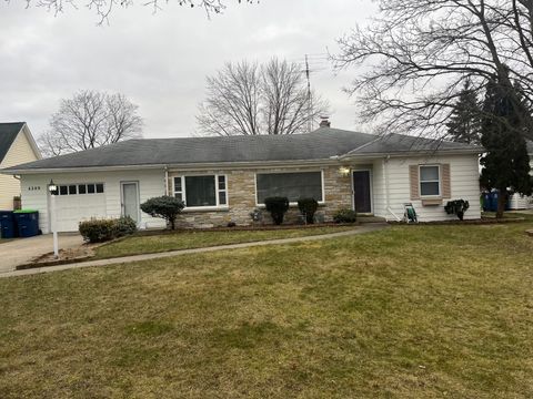 A home in Saginaw Twp