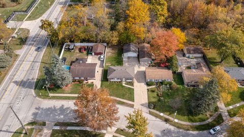 A home in Van Buren Twp