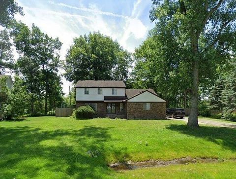 A home in West Bloomfield Twp