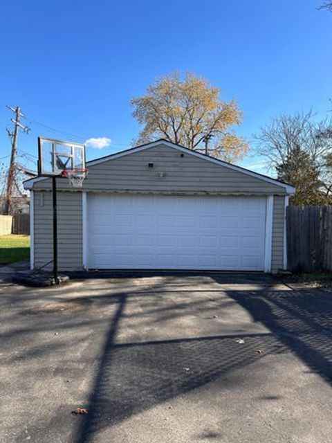 A home in Livonia