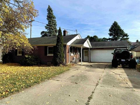 A home in Almont Vlg