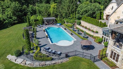 A home in Oakland Twp