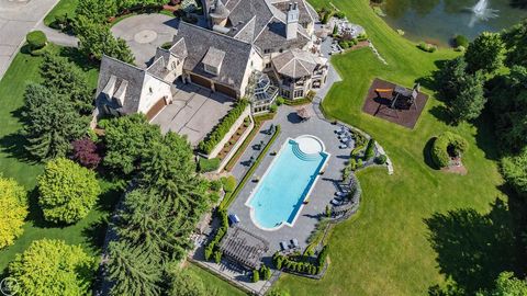 A home in Oakland Twp