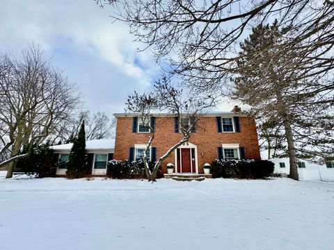 A home in Bloomfield Twp