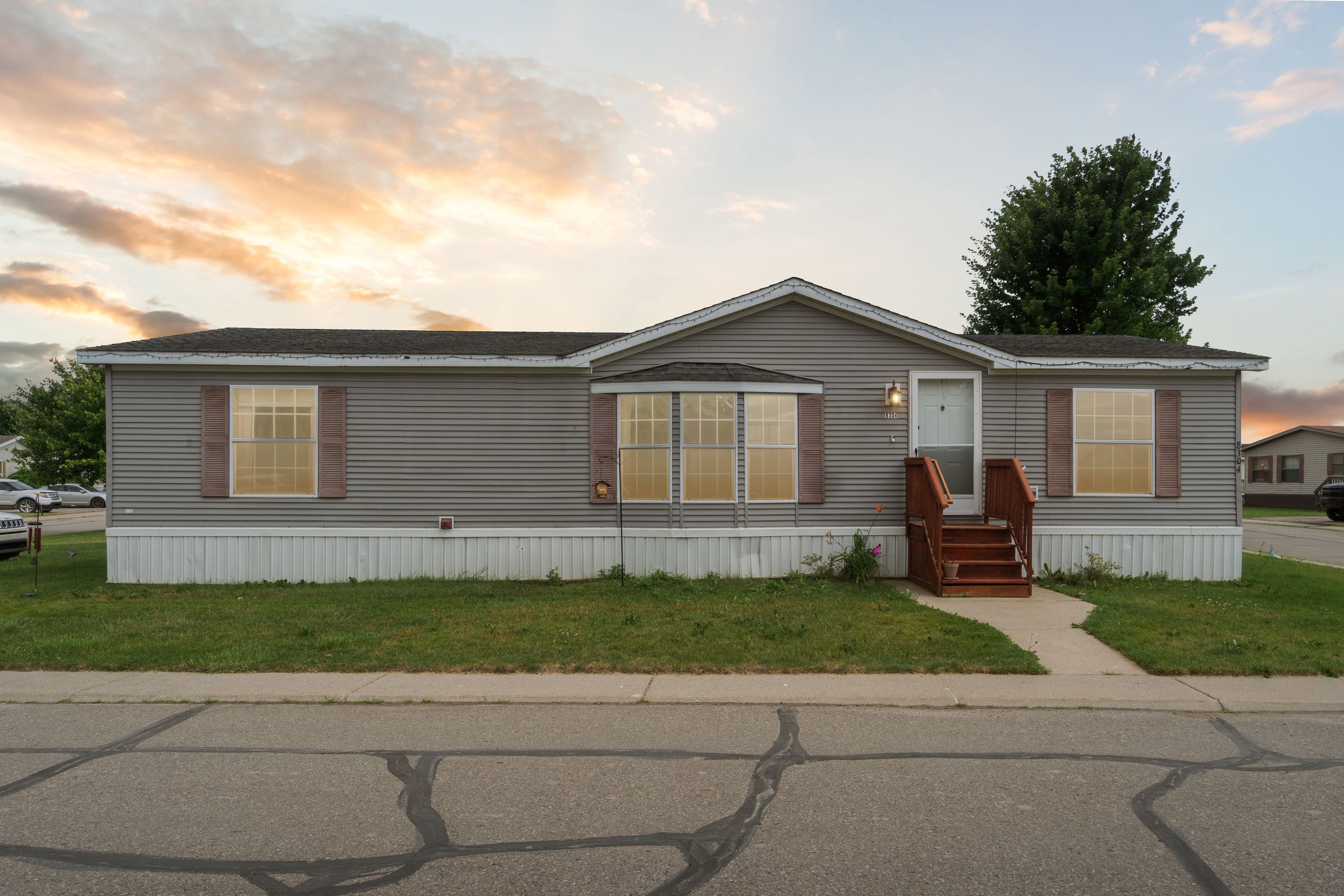 View Fenton, MI 48430 mobile home