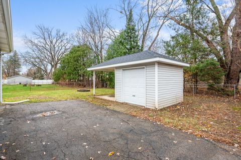 A home in Waterford Twp