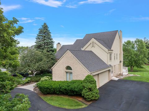 A home in West Bloomfield Twp