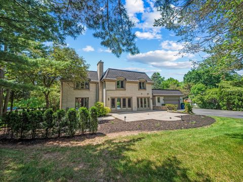 A home in Bloomfield Twp