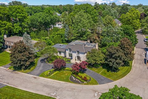 A home in Bloomfield Twp