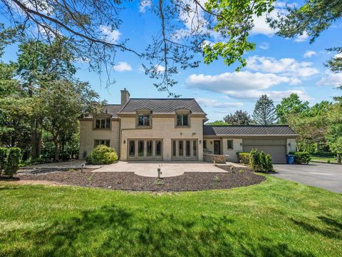 A home in Bloomfield Twp