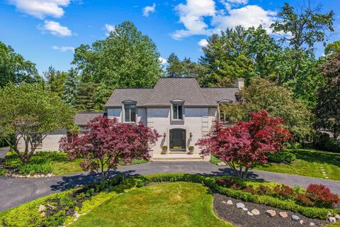 A home in Bloomfield Twp