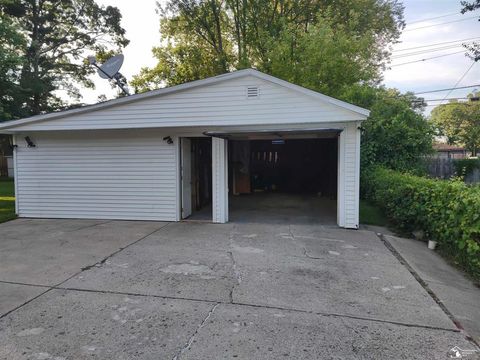 A home in Dearborn Heights