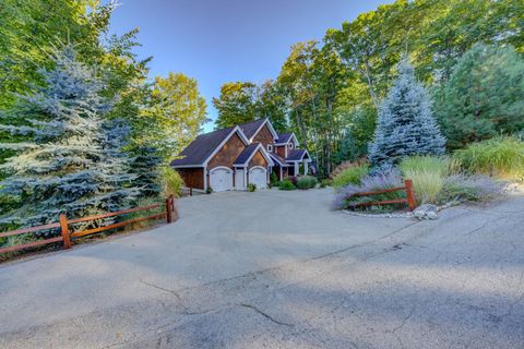 A home in Suttons Bay Twp