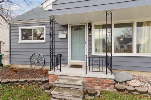 A home in Garden City