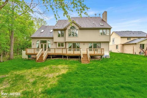 A home in West Bloomfield Twp