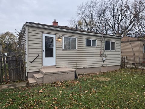 A home in Dearborn Heights