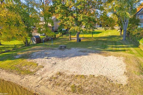 A home in Hartland Twp