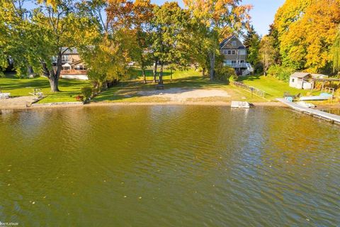 A home in Hartland Twp