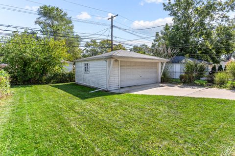 A home in Dearborn Heights