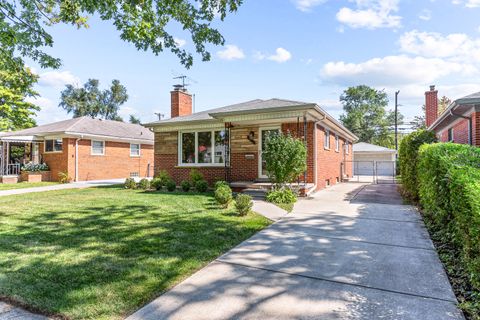 A home in Dearborn Heights