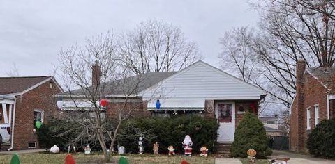 A home in Inkster