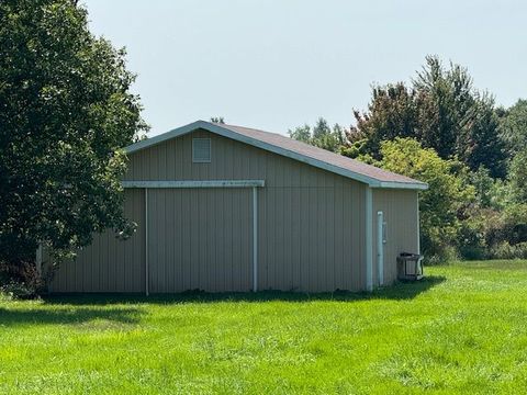 A home in Almont Twp