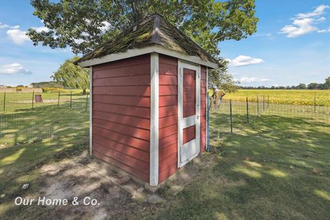 A home in Corunna