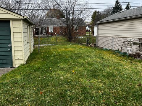 A home in Harper Woods