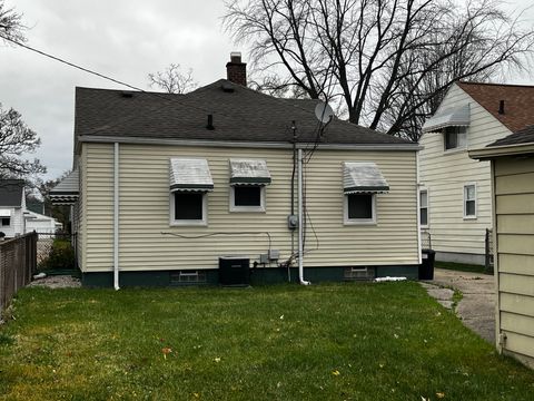 A home in Harper Woods