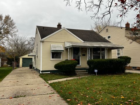 A home in Harper Woods