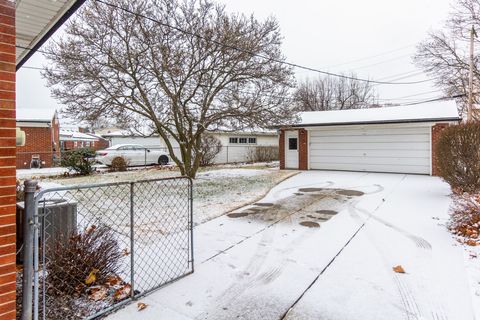 A home in Dearborn Heights