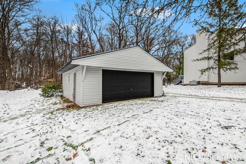 A home in Plainfield Twp