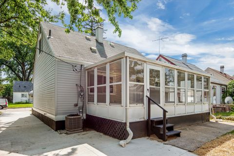 A home in Warren