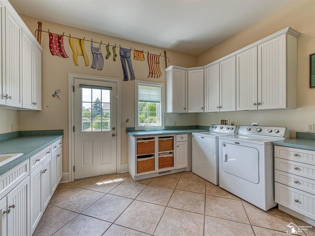 Monroe Township, Michigan 48161, United States, 7 Bedrooms Bedrooms, ,7 BathroomsBathrooms,Residential,Active,50833