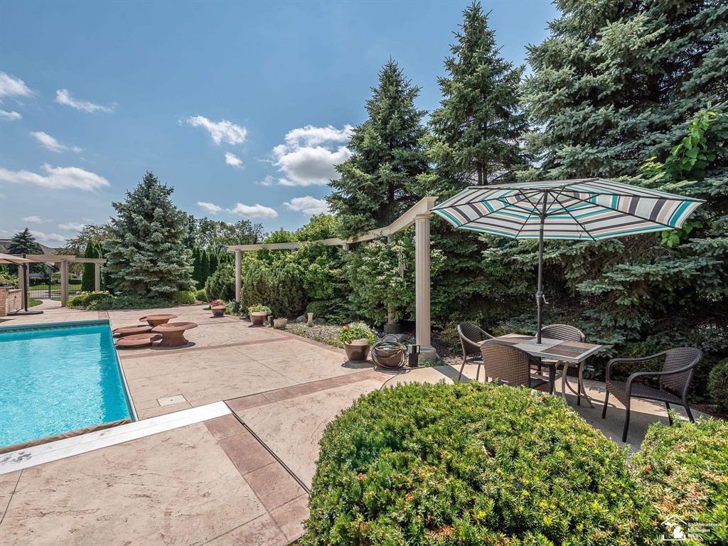 Monroe Township, Michigan 48161, United States, 7 Bedrooms Bedrooms, ,7 BathroomsBathrooms,Residential,Active,50833