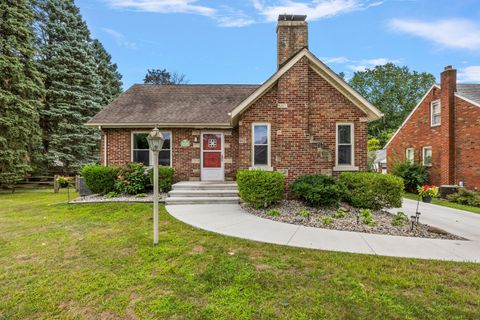 A home in Frenchtown Twp