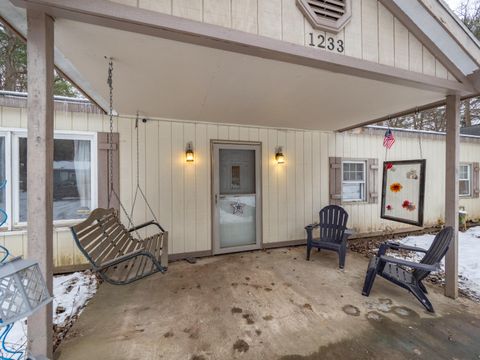 A home in Allegan Twp