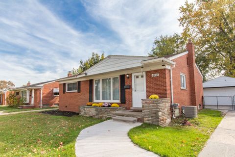 A home in Warren