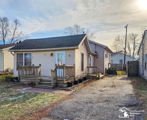 A home in Frenchtown Twp