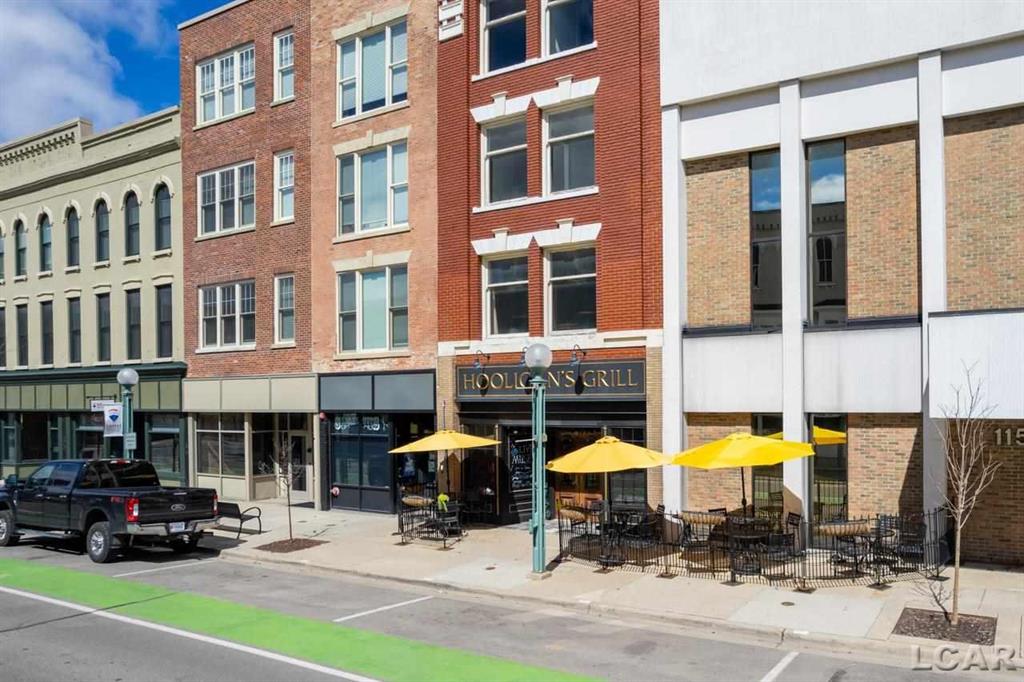 113 E Maumee Street