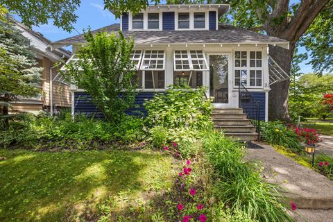 A home in Pleasant Ridge