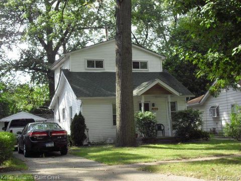 A home in RoyalOakCity_Oakland