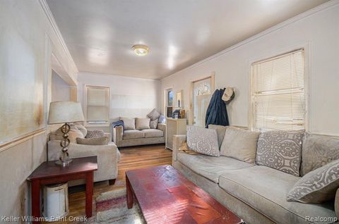 A home in RoyalOakCity_Oakland