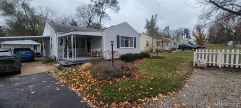 A home in West Bloomfield Twp