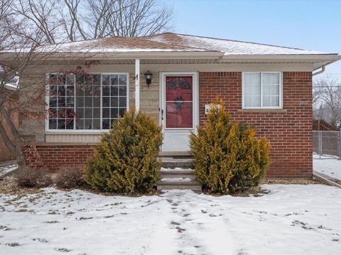 A home in Dearborn Heights