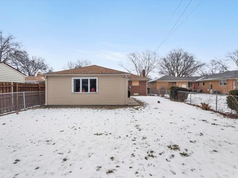 A home in Dearborn Heights