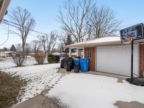 A home in Dearborn Heights