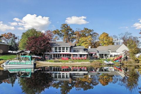 A home in Waterford Twp